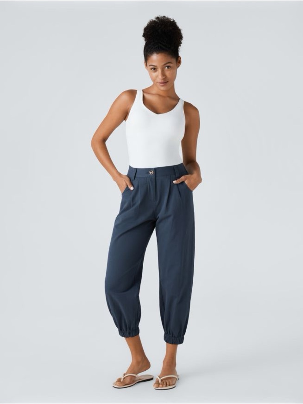 Halara Mid Rise Casual Joggers with Pockets Women’s Size Medium Petite